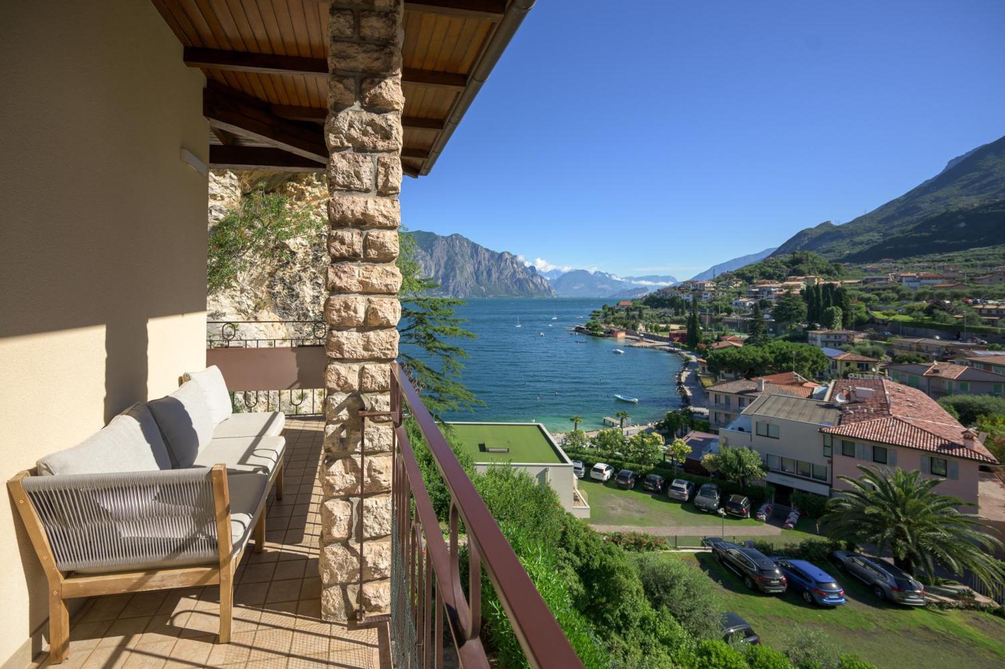 Breathtaking View. Apartment Malcesine Bagian luar foto