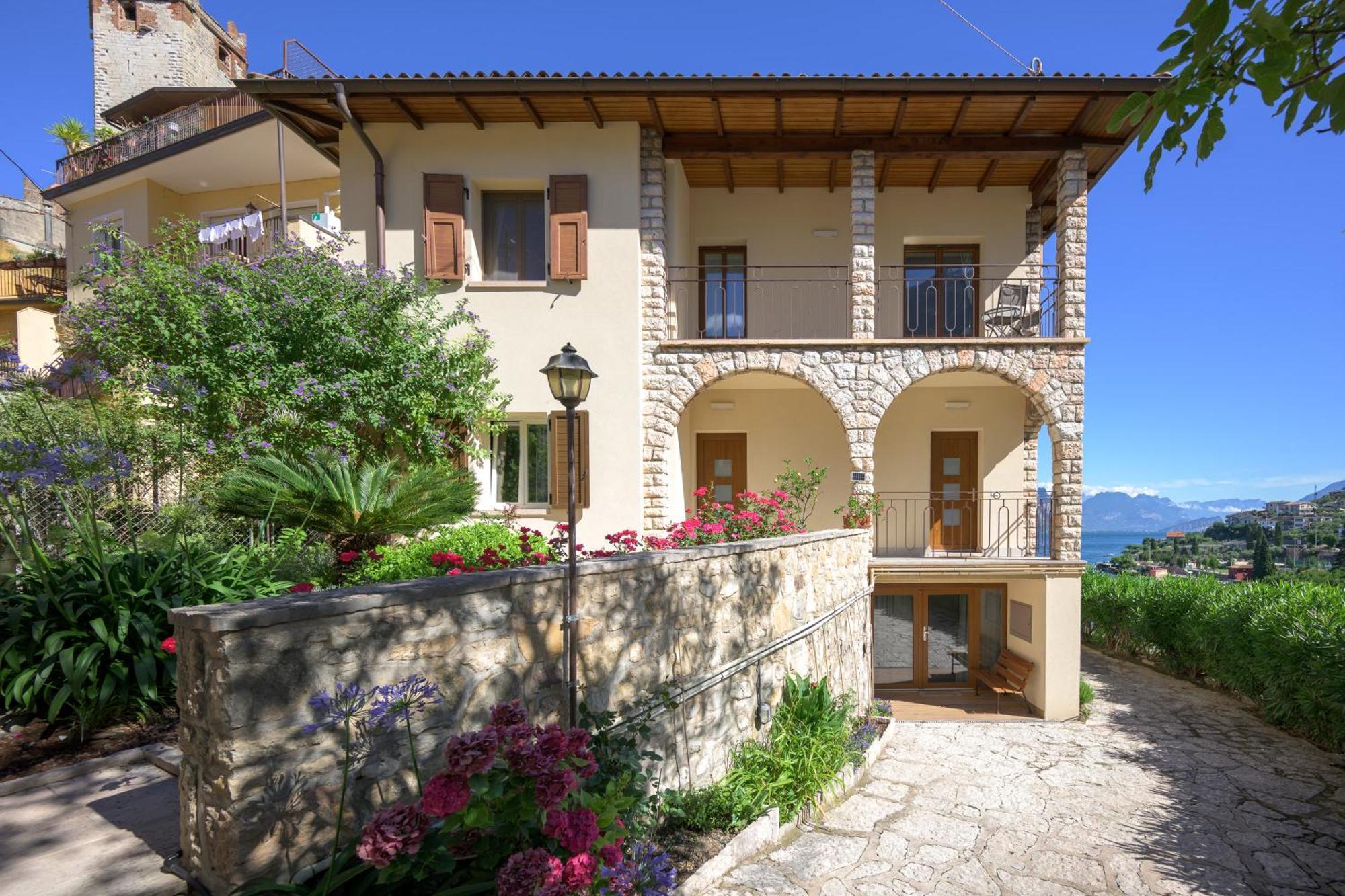 Breathtaking View. Apartment Malcesine Bagian luar foto